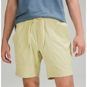 Lululemon Men's Bowline Short 8" Stretch Ripstop size Small NEW